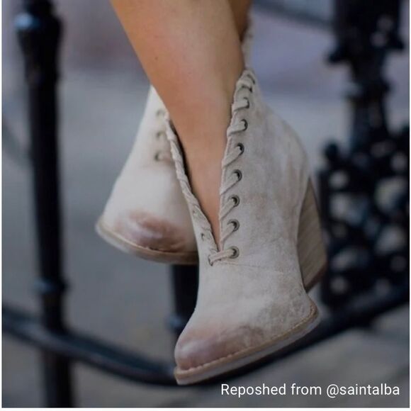 Coconuts by Matisse Bamba Whipstitch Taupe Suede Booties - Picture 11 of 11